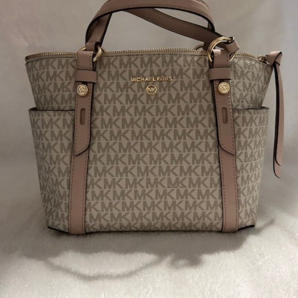 Michaek Kors Handbag